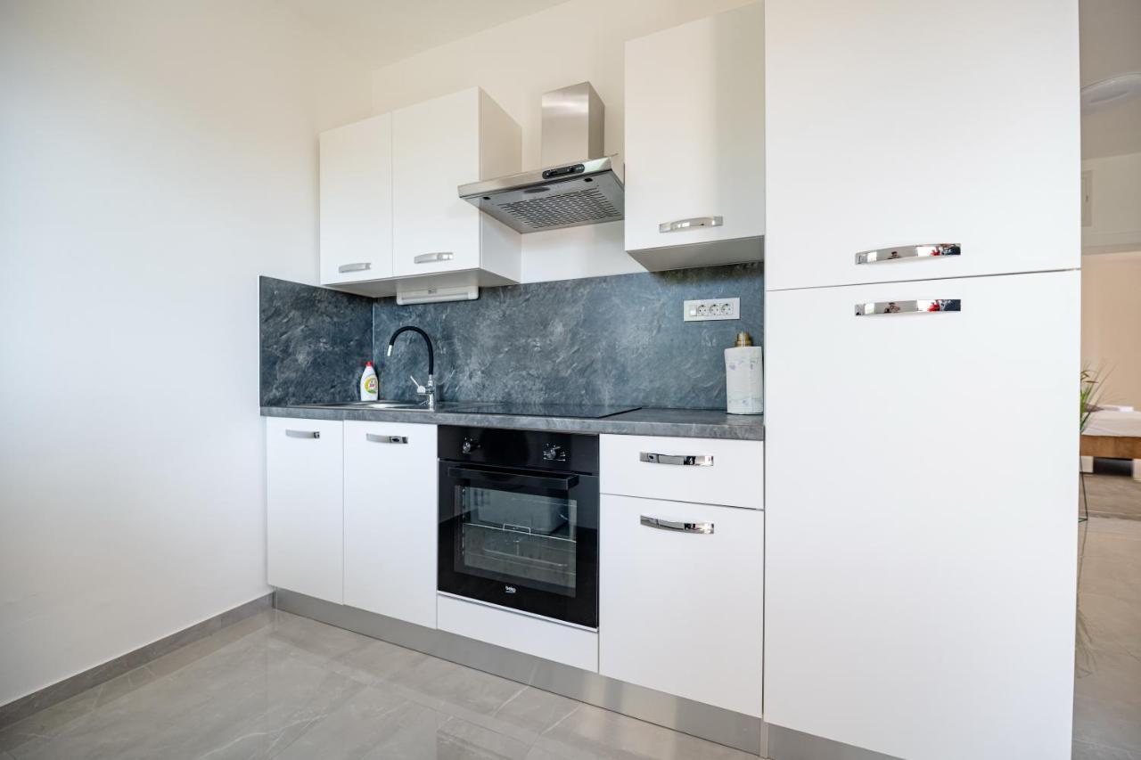 Apartments Zora Seline Zewnętrze zdjęcie
